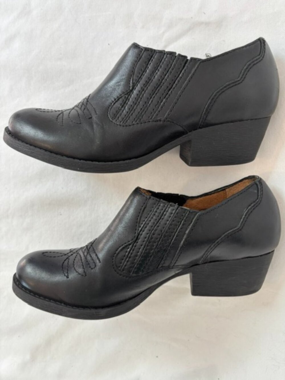 Nurture Shey Black Leather Western Cowboy Booties Women's Size 7M
